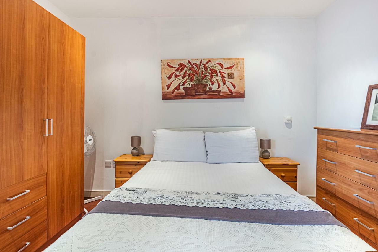 لندن Splendid 3 Bedroom Apartment In Angel/Kings Cross المظهر الخارجي الصورة