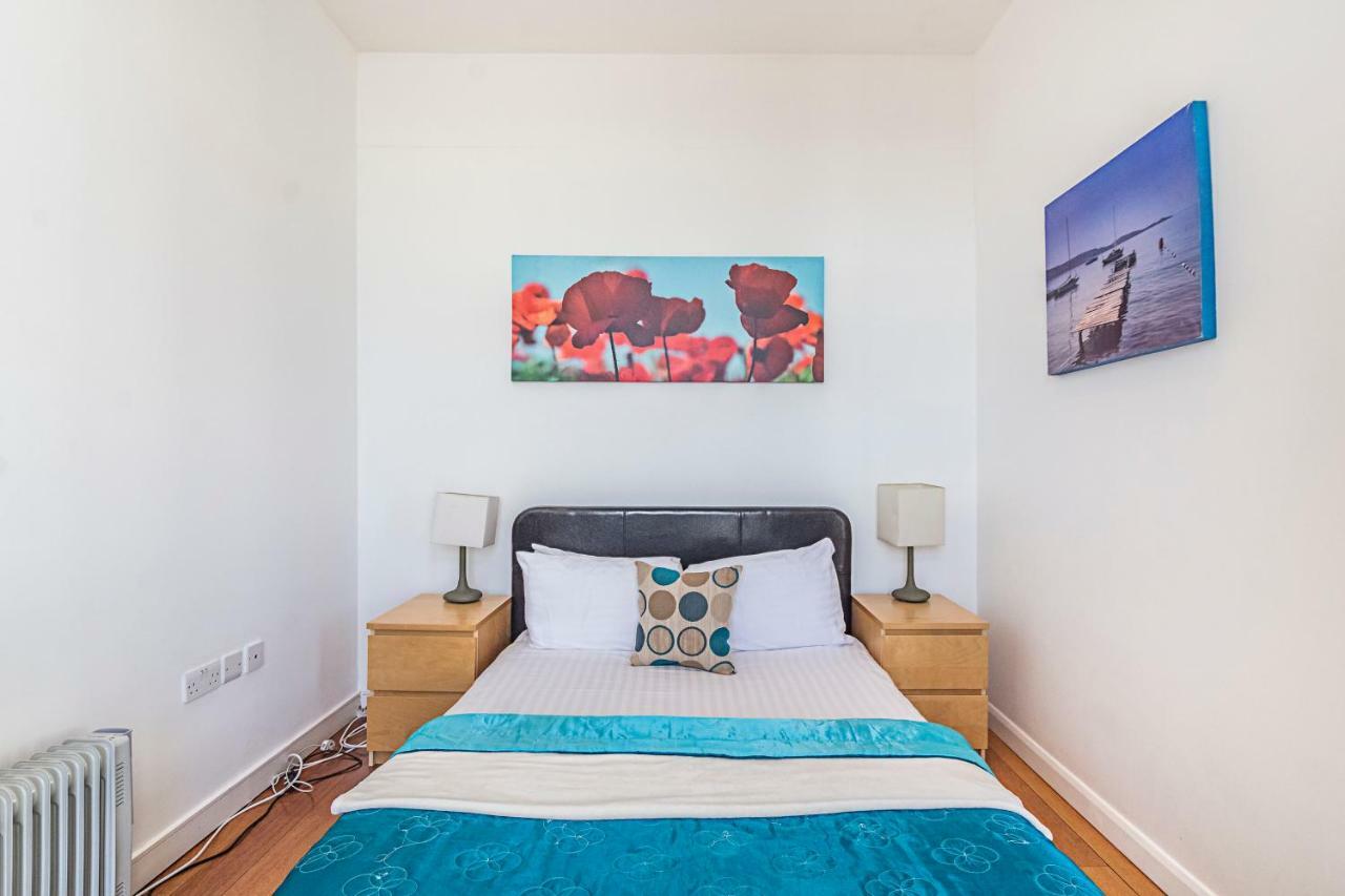 لندن Splendid 3 Bedroom Apartment In Angel/Kings Cross المظهر الخارجي الصورة