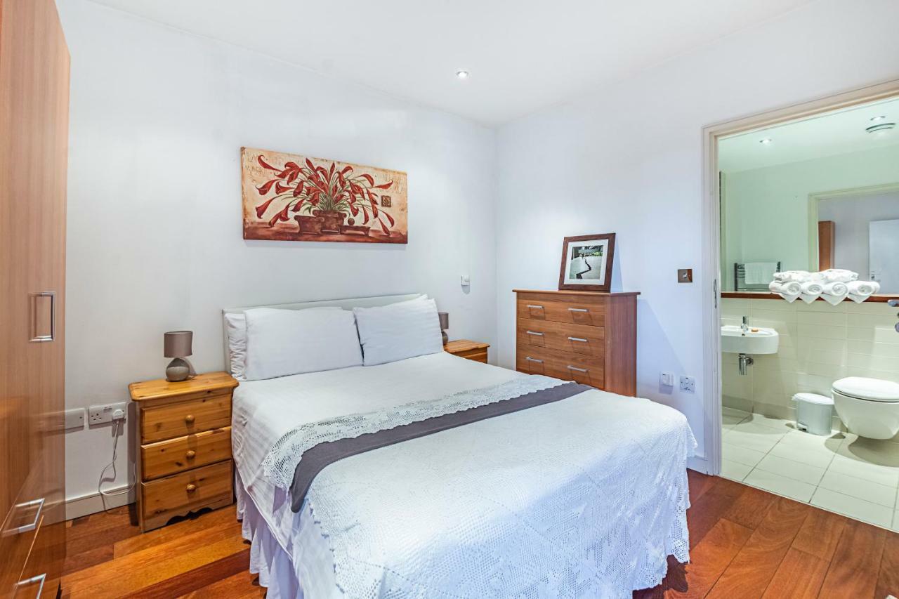 لندن Splendid 3 Bedroom Apartment In Angel/Kings Cross المظهر الخارجي الصورة
